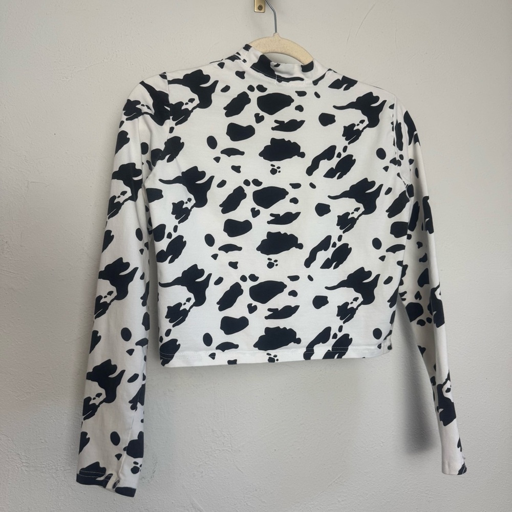Adika Abstract Cow Print Cropped Mock Neck Long Sleeve Top